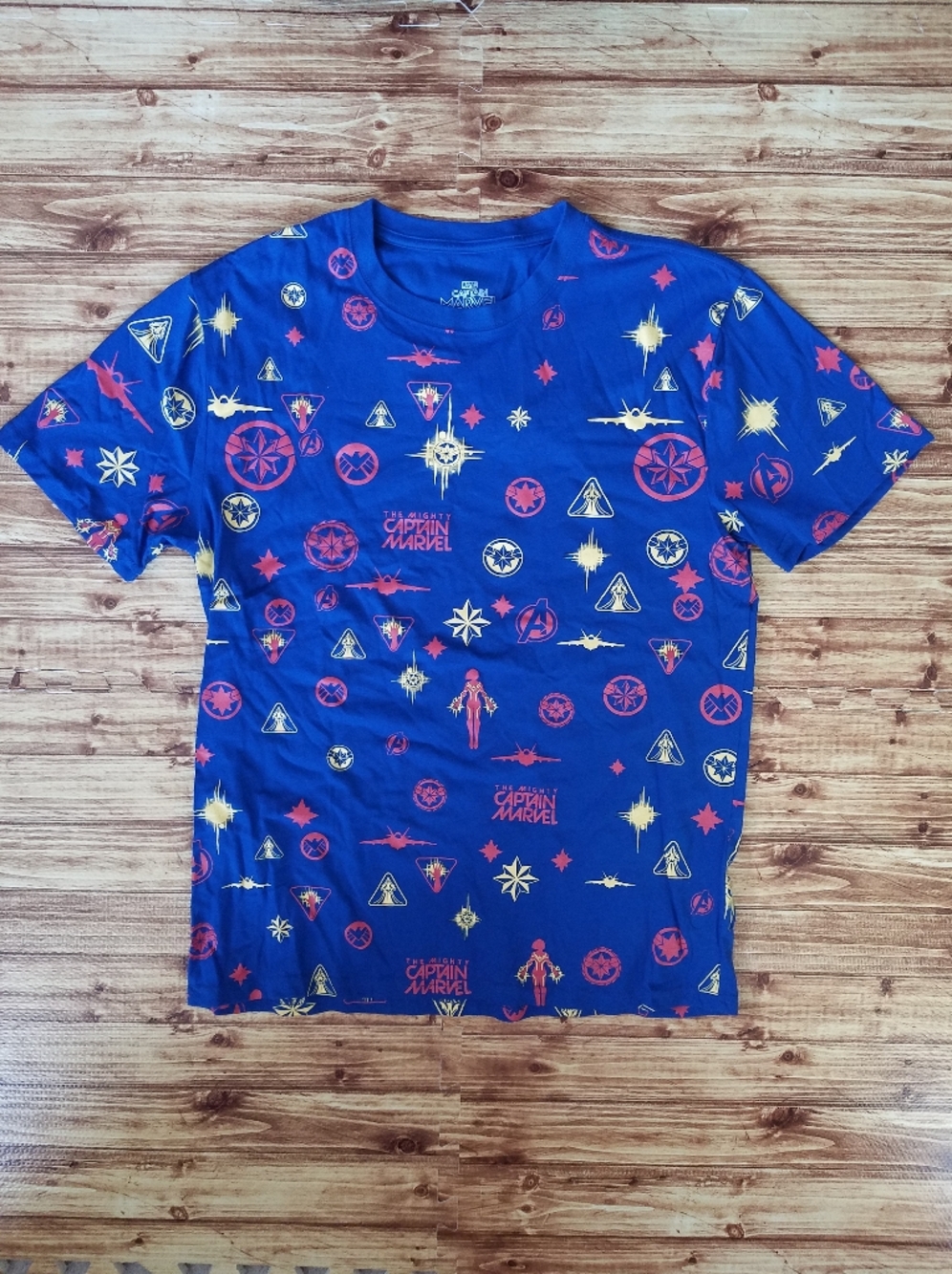 Marvel Captain Men's Large Short Sleeve Shirt Royal Blue Print Disney Avengers
